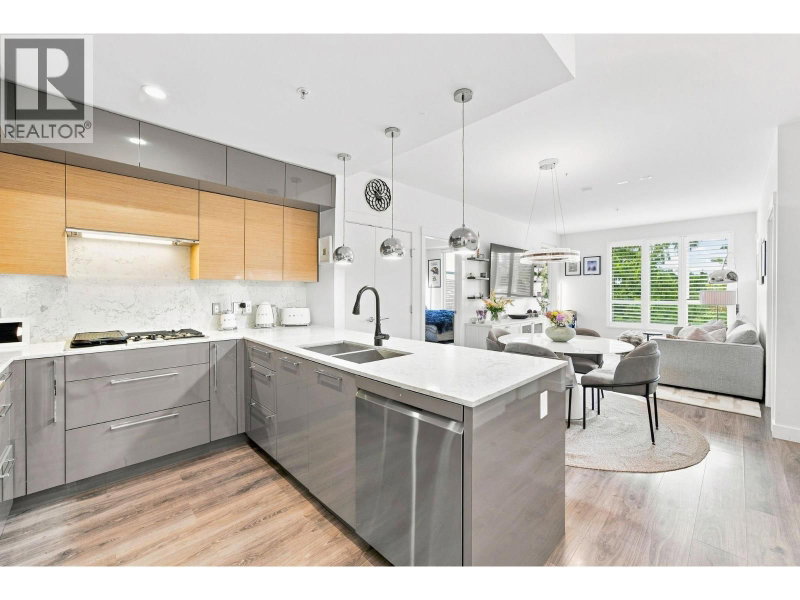 1327 DRAYCOTT Road North Vancouver British Columbia, V7J 1W1 - 2 Bedrooms Condo For Sale