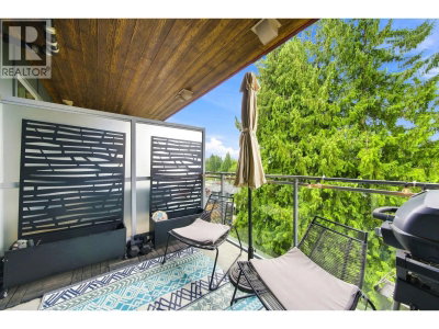 1327 DRAYCOTT Road | North Vancouver British Columbia | Slide Image Four