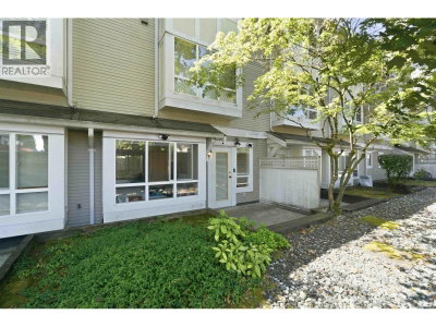 6577 SOUTHOAKS Crescent | Burnaby British Columbia | Slide Image Twenty-five