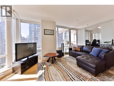 565 SMITHE Street | Vancouver British Columbia | Slide Image Fourteen