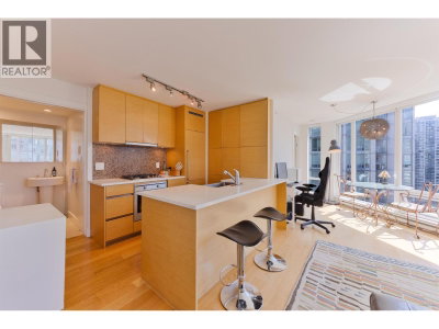 565 SMITHE Street | Vancouver British Columbia | Slide Image Six