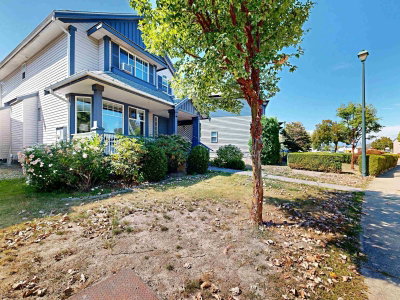 6495 186 Street | Surrey British Columbia | Slide Image Four