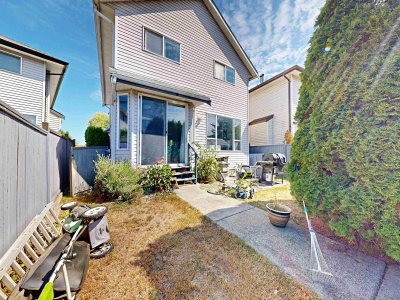 6495 186 Street | Surrey British Columbia | Slide Image Eight