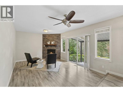12326 234 Street | Maple Ridge British Columbia | Slide Image Ten