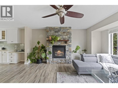 12326 234 Street | Maple Ridge British Columbia | Slide Image Twelve