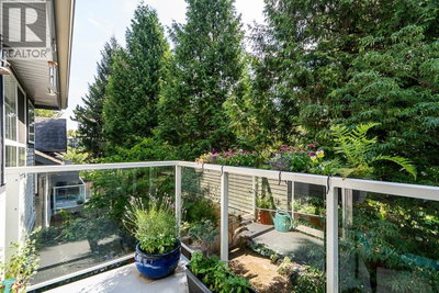11229 232 Street | Maple Ridge British Columbia | Slide Image Ten