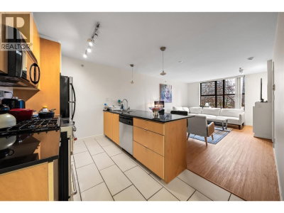 989 BEATTY Street | Vancouver British Columbia | Slide Image Three