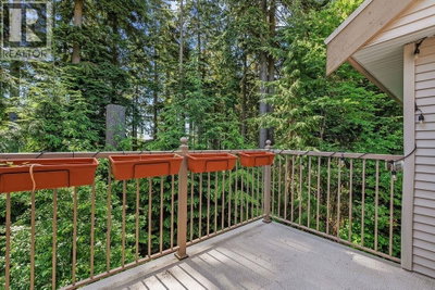2351 PARKWAY Boulevard | Coquitlam British Columbia | Slide Image Ten