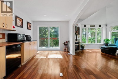 2351 PARKWAY Boulevard | Coquitlam British Columbia | Slide Image Nine