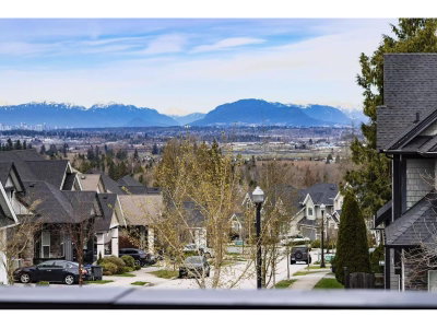 16148 28A Avenue | Surrey British Columbia | Slide Image Sixteen