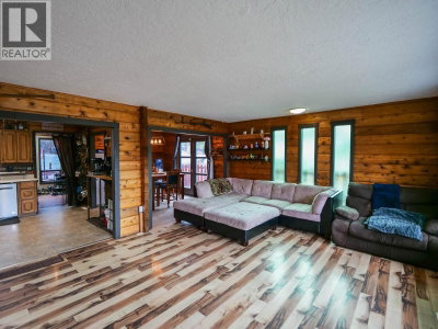 1344 LAKEVIEW Drive | Quesnel British Columbia | Slide Image Nine