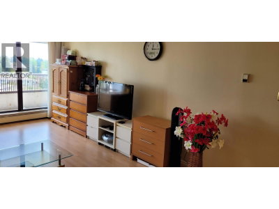 4194 MAYWOOD Street | Burnaby British Columbia | Slide Image Eleven