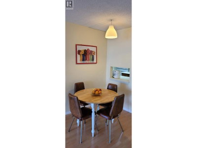 4194 MAYWOOD Street | Burnaby British Columbia | Slide Image Nine