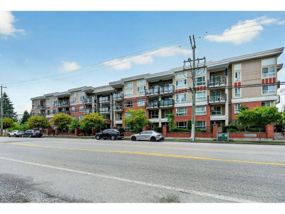 10688 140 Street | Surrey British Columbia | Slide Image Thirty-five