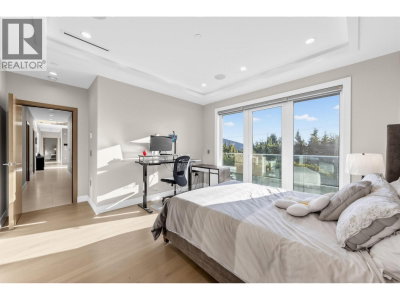515 BALLANTREE Road | West Vancouver British Columbia | Slide Image Thirty-five