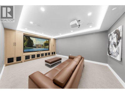 515 BALLANTREE Road | West Vancouver British Columbia | Slide Image Forty