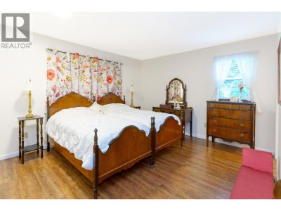 20554 118 Avenue | Maple Ridge British Columbia | Slide Image Thirty