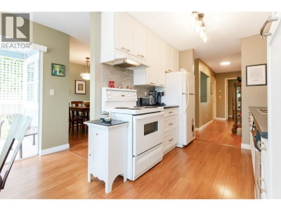 20554 118 Avenue | Maple Ridge British Columbia | Slide Image Eight