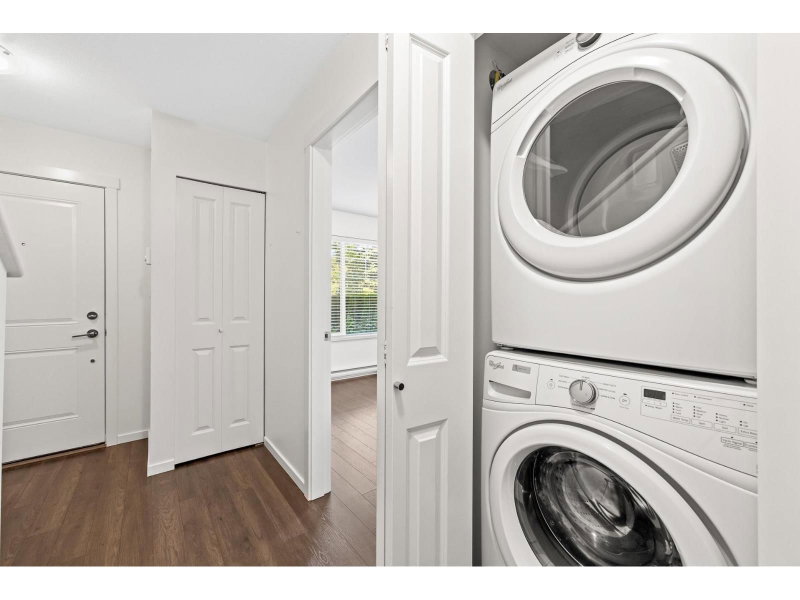 127 172 Street Surrey British Columbia, V3Z 0W9 - 4 Bedrooms Condo For Sale