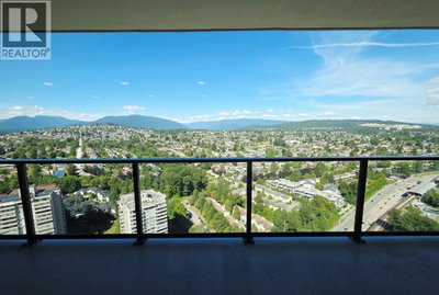 2135 SPRINGER Avenue | Burnaby British Columbia | Slide Image Fifteen