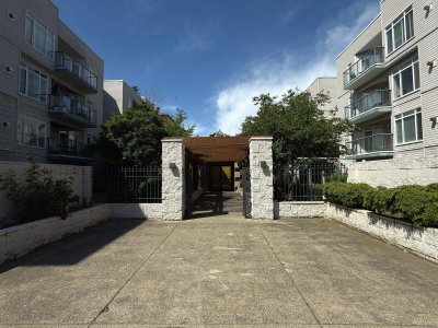 32085 GEORGE FERGUSON Way | Abbotsford British Columbia | Slide Image Eighteen