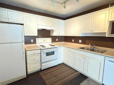 32085 GEORGE FERGUSON Way | Abbotsford British Columbia | Slide Image Three