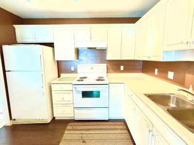 32085 GEORGE FERGUSON Way | Abbotsford British Columbia | Slide Image Five