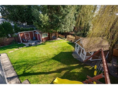 13526 64A Avenue | Surrey British Columbia | Slide Image Seven
