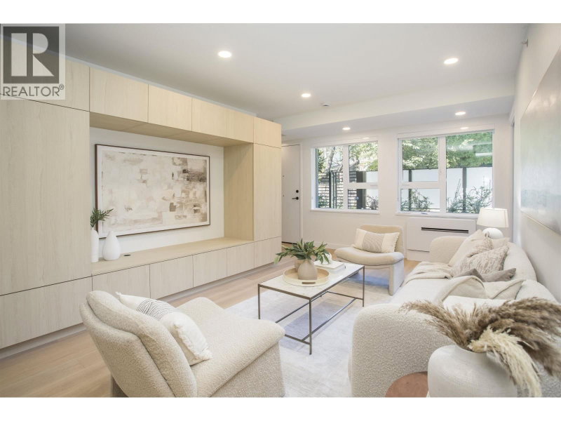 2471 ST. GEORGE Street Vancouver British Columbia, V5T 1W9 - 3 Bedrooms Condo For Sale