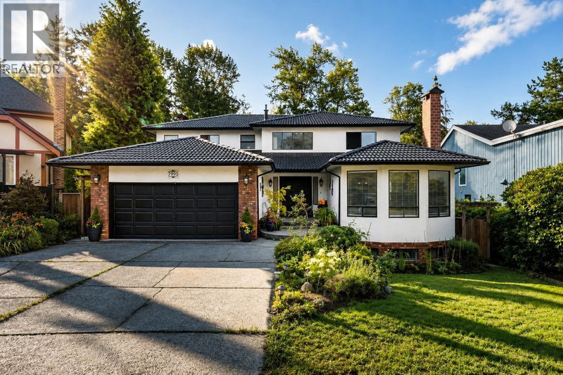 7995 WOODHURST Drive Burnaby British Columbia, V5A 4C6 - 8 Bedrooms Home For Sale