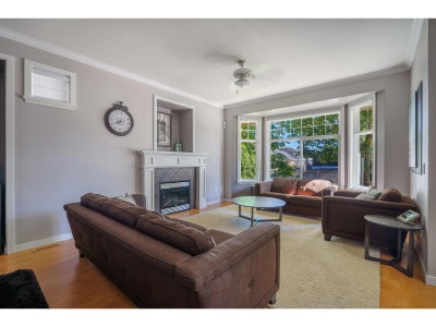 14775 59A Avenue | Surrey British Columbia | Slide Image Two