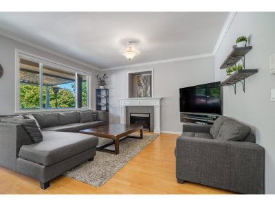 14775 59A Avenue | Surrey British Columbia | Slide Image Five