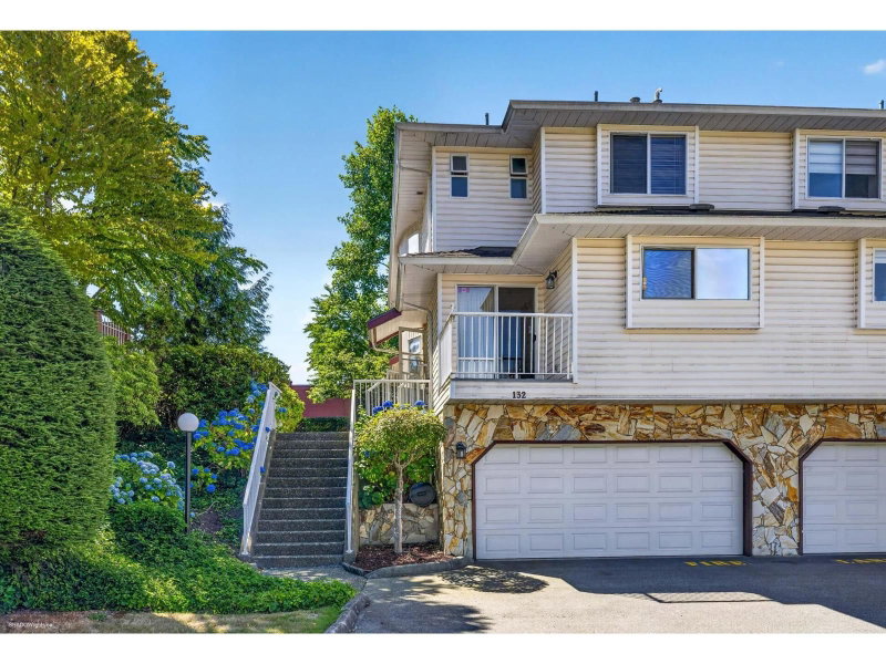 6875 121 Street Surrey British Columbia, V3W 1C2 - 2 Bedrooms Condo For Sale