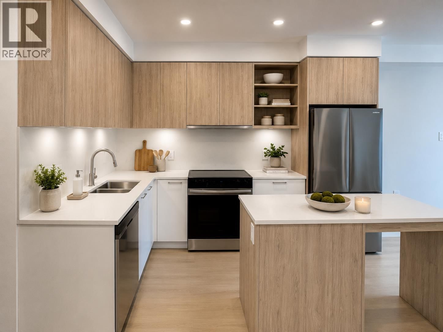 82 FIRST Street, New Westminster, British Columbia V3L 0L8