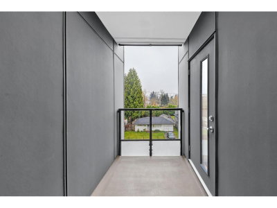 10828 139A Street | Surrey British Columbia | Slide Image Twenty-three