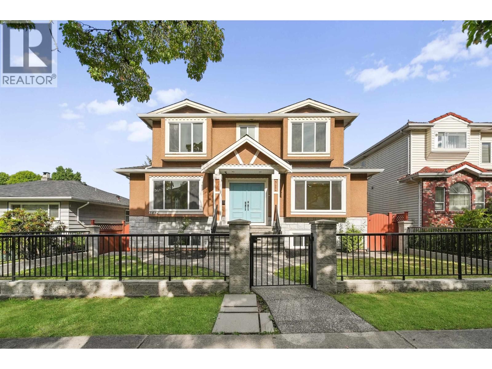 5454 SLOCAN Street, Vancouver, British Columbia V5R 2B1