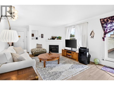 22347 LOUGHEED Highway | Maple Ridge British Columbia | Slide Image Twelve