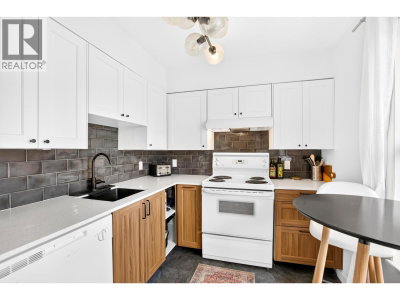 22347 LOUGHEED Highway | Maple Ridge British Columbia | Slide Image Six