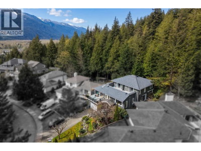 1014 LANARK Place | Squamish British Columbia | Slide Image Twenty-nine