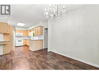 20259 WANSTEAD Street | Maple Ridge British Columbia | Slide Image Thirteen