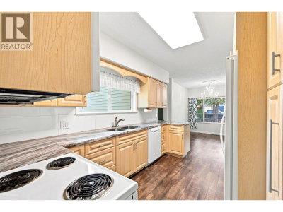 20259 WANSTEAD Street | Maple Ridge British Columbia | Slide Image Eight