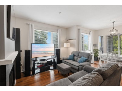 13339 102A Avenue | Surrey British Columbia | Slide Image Nine