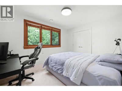 510 EASTCOT Road | West Vancouver British Columbia | Slide Image Thirty-two