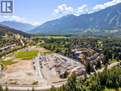 7232 VISTAS Drive | Pemberton British Columbia | Slide Image Three