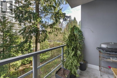 9080 UNIVERSITY Crescent | Burnaby British Columbia | Slide Image Thirteen