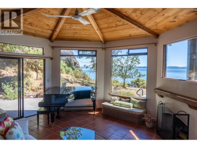 9919 SOUTHLANDS Drive | Pender Island British Columbia | Slide Image Seventeen