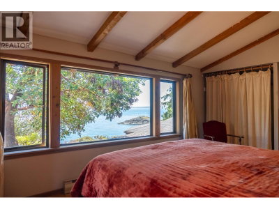 9919 SOUTHLANDS Drive | Pender Island British Columbia | Slide Image Twenty-six
