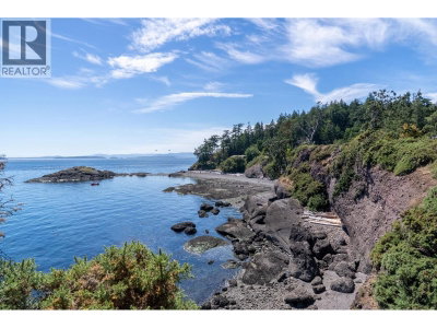 9919 SOUTHLANDS Drive | Pender Island British Columbia | Slide Image Thirty-one