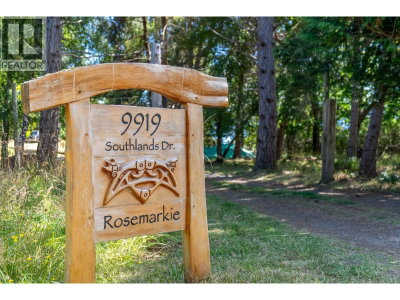 9919 SOUTHLANDS Drive | Pender Island British Columbia | Slide Image Forty