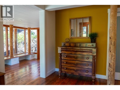 9919 SOUTHLANDS Drive | Pender Island British Columbia | Slide Image Six